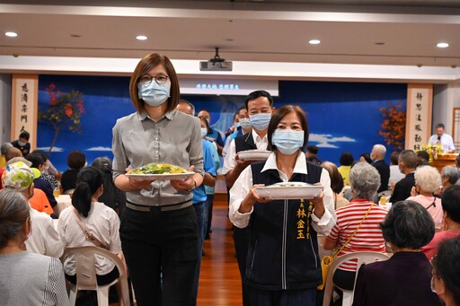 豐原靜思堂在古箏輕彈聲樂中舉辦祈福蔬食饗宴