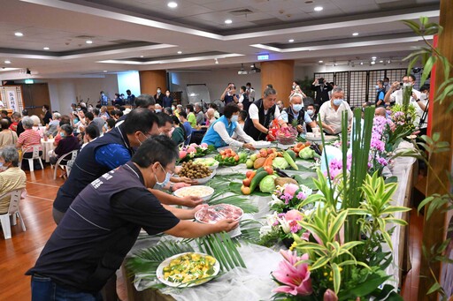 豐原靜思堂在古箏輕彈聲樂中舉辦祈福蔬食饗宴