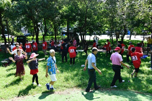 大林慈院草地音樂會x野餐 建立社區支持網路