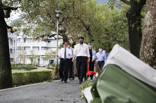 康芮颱風重創靜思精舍 林欣榮院長帶隊清理