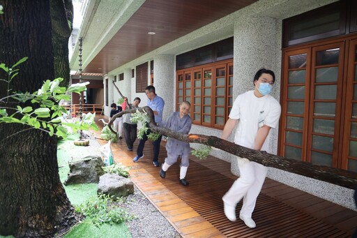 康芮颱風重創靜思精舍 林欣榮院長帶隊清理