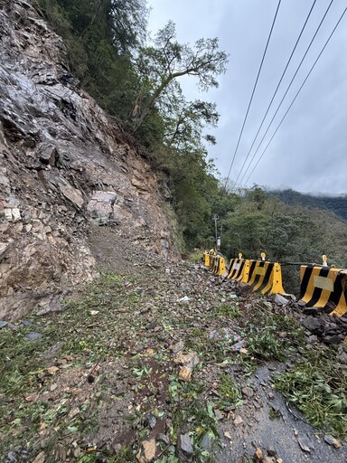 台電跨區動員430人搶修 不畏艱難投入山區搶修