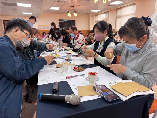 大林慈濟住宿型長照機構滿5歲 親屬座談會結合手作小物慶生