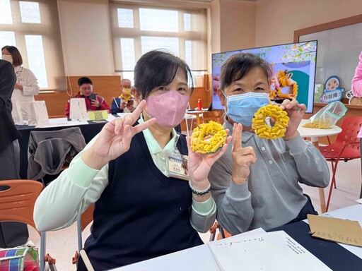 大林慈濟住宿型長照機構滿5歲 親屬座談會結合手作小物慶生