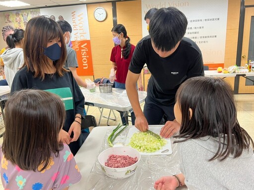 世展會家庭感恩宴 孩子用親手料理向父母傳遞愛