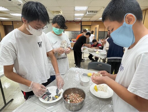 世展會家庭感恩宴 孩子用親手料理向父母傳遞愛