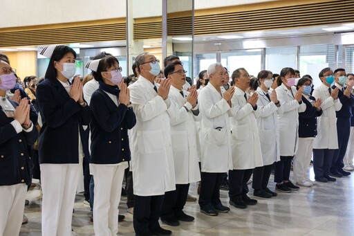 加州山火肆虐 花蓮慈院祈願災民重建心靈家園