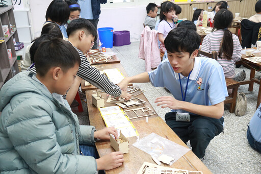 慈大見晴服務隊冬令營 帶領學童探索永續生活