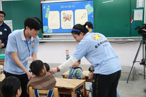 慈大見晴服務隊冬令營 帶領學童探索永續生活