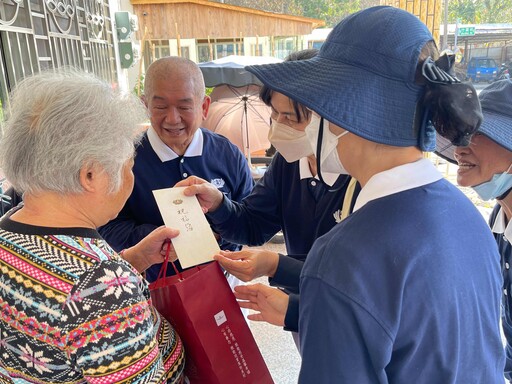 嘉義慈濟啟動慰問大埔地震民眾安心祝福家訪