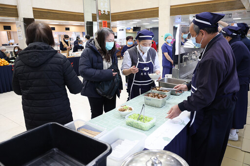 平安擔仔麵與咖啡 花蓮慈院志工新春能量補給站