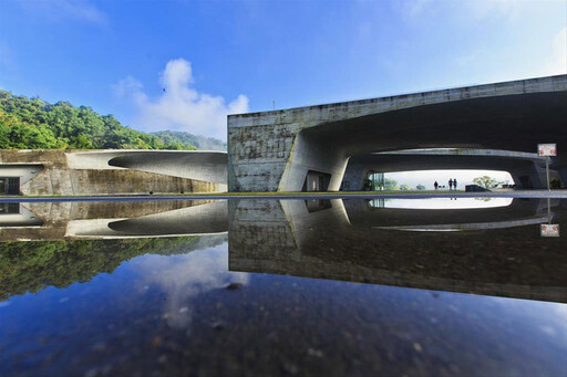 低碳走春之旅 知性探索臺灣綠建築之美