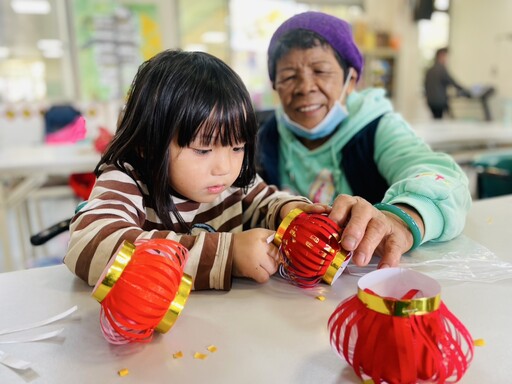 老幼共學手作樂 伊甸創意玩元宵