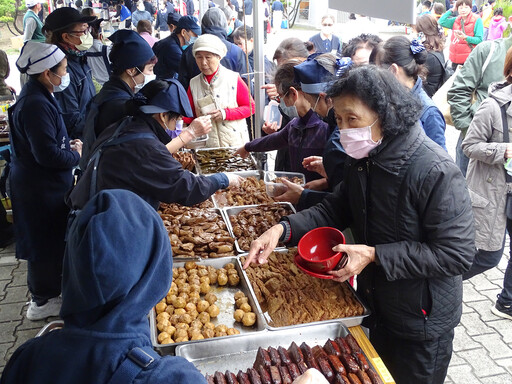 慈濟安平元宵市集義賣 助地震災民災後復原