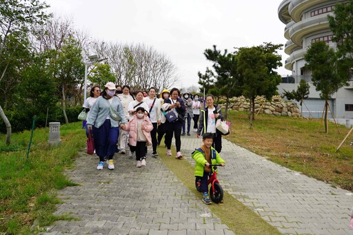 大臺中護理師公會東大健走 親子同行健康滿分