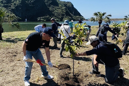 2025龜山島淨灘暨植樹活動 600人共護生態之美