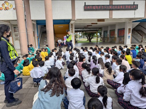 臺東縣警局成功分局攜手衛消單位宣導校園安全