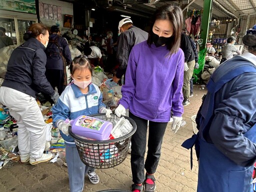 臺南慈小親師生走進環保站 親身實踐永續行動