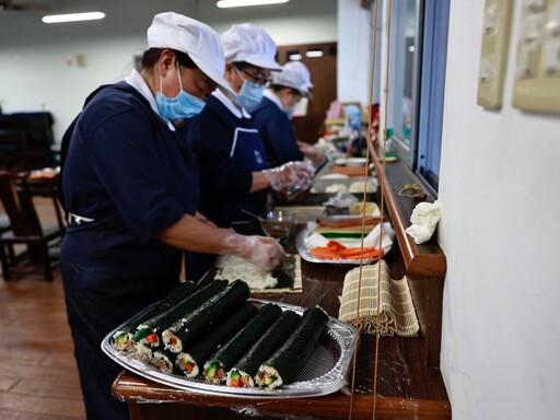 慈大春季關懷生命研習營 服務中學習感恩中成長