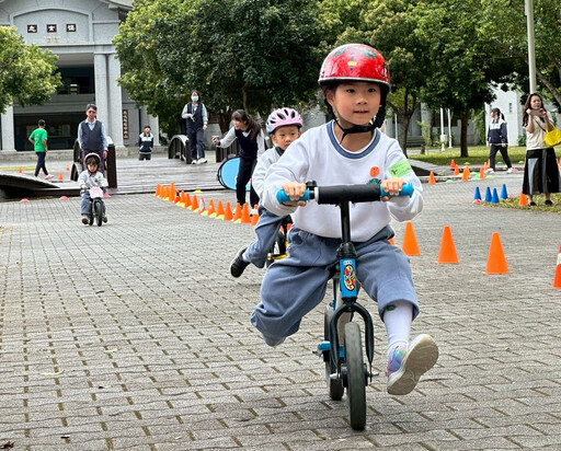 培育毅力與勇氣 慈幼小童萌力大發 自信滑向終點