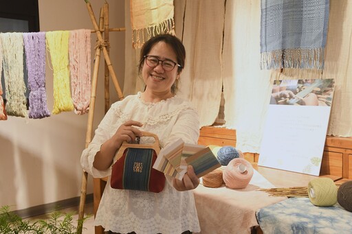 慈大駐校藝術家染織創作展 邀約師生手作聯展