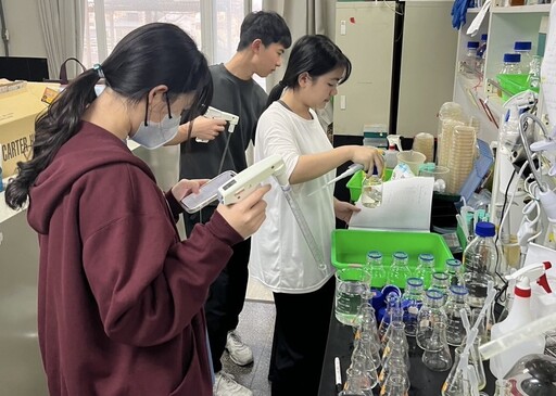 從實驗室到榮耀 台南慈中科展奪特優