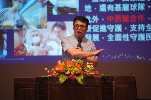 大林慈院團隊在彰化靜思堂談有溫度的預防醫學