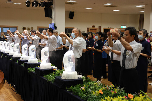 慈濟苗栗園區舉辦佛誕祈福「三節合一」浴佛典禮