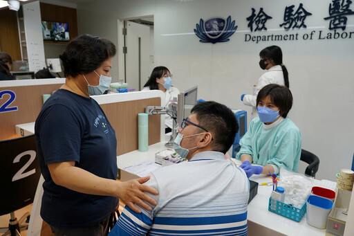 台中慈濟十九年健檢扎根 信望愛院生融入社區醫療