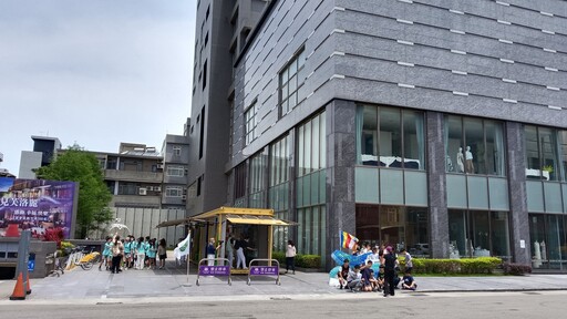 慈濟循環經濟行動車進駐大飯店 大小朋友齊體驗
