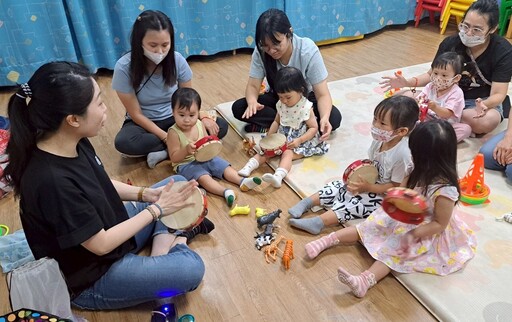 仁武據點寶寶律動健康操 親子同享健身樂