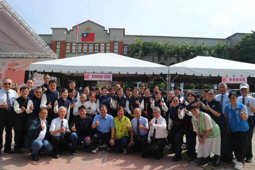 新竹慈濟於縣府廣場舉辦園遊會