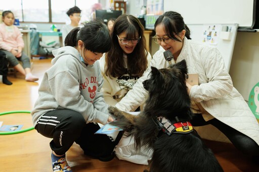 從浪犬到狗老師 打造人與動物共好的療癒藍圖
