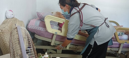 臺東慈濟居家長照機構林雅雯榮獲傑出新人獎