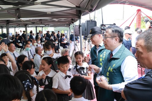 臺南慈小音樂手語演繹為楠西注入暖流送上祝福