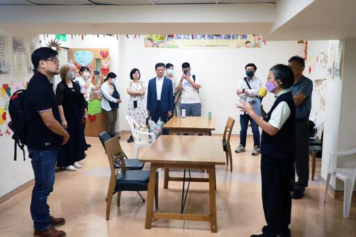 中科大師生參訪台中慈院 攜手創新智慧健康照護