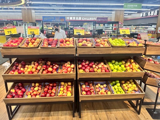 中市環保局攜手量販店 推蔬果裸賣減塑不裝袋