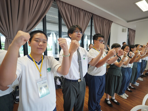 慈大附中跨越四國六校 開啟新馬國際教育修學