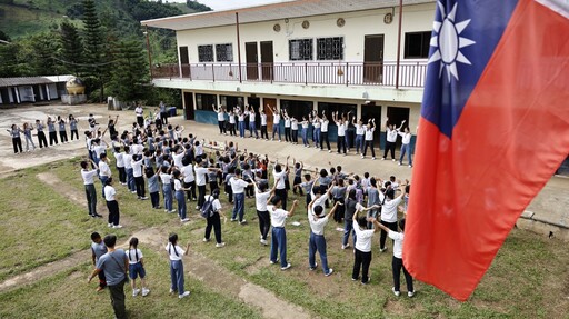 慈大附中泰北關懷行 深耕家訪溫暖人心