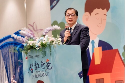 跨越陰霾溫暖前行 犯保協會表揚「馨毅爸爸」