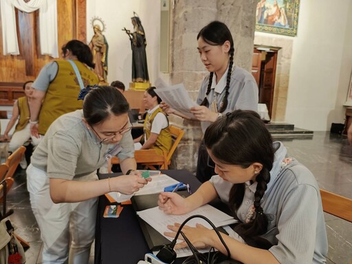 慈大學生暑期赴歐洲遊學 並參與慈濟志工行動