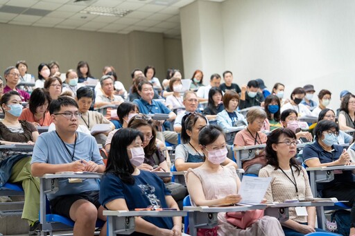為開館暖身！ 中美館首批志工培訓啟動