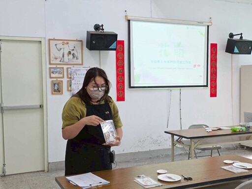 押花相框療癒手作 燕巢據點伴家長紓壓