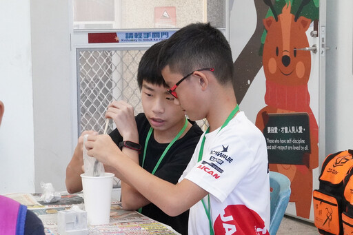 工研院公益兒童科技體驗營 花蓮學童玩中學AI