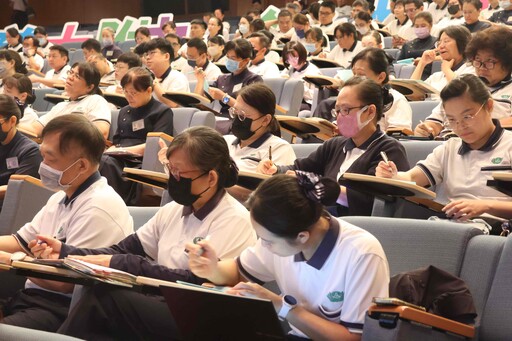 慈大附中共識營 師長合心凝聚 共創未來