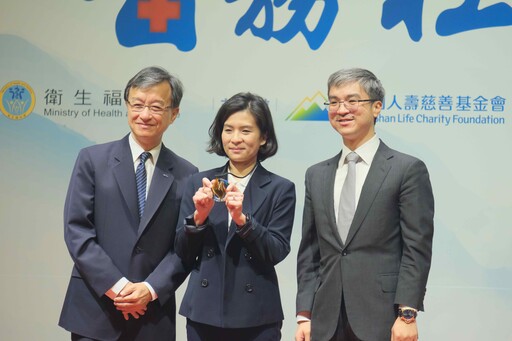 在東部第一線守住希望 花蓮慈院社服室獲醫務社工雙項卓越獎