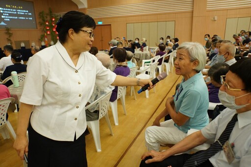 福慧學堂暑期走入雙和 傳遞長者健康安全知識