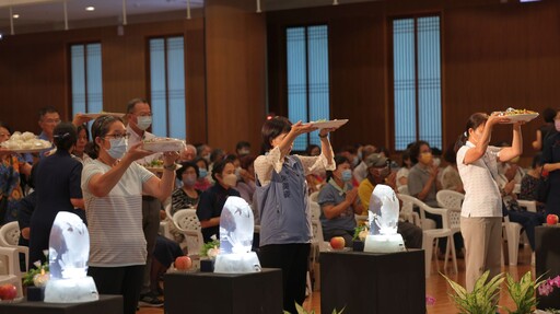 慈濟南投聯絡處七月祈福會 逾兩千人供齋祈福