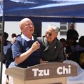 他在辛巴威投入慈善關懷 見證慈濟靜思堂從地湧現