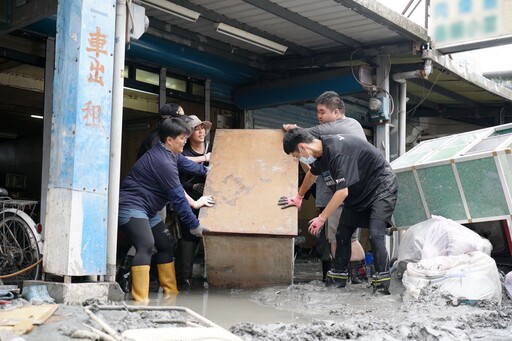 人力物資熱食 慈濟動員全台機具投入光復救災